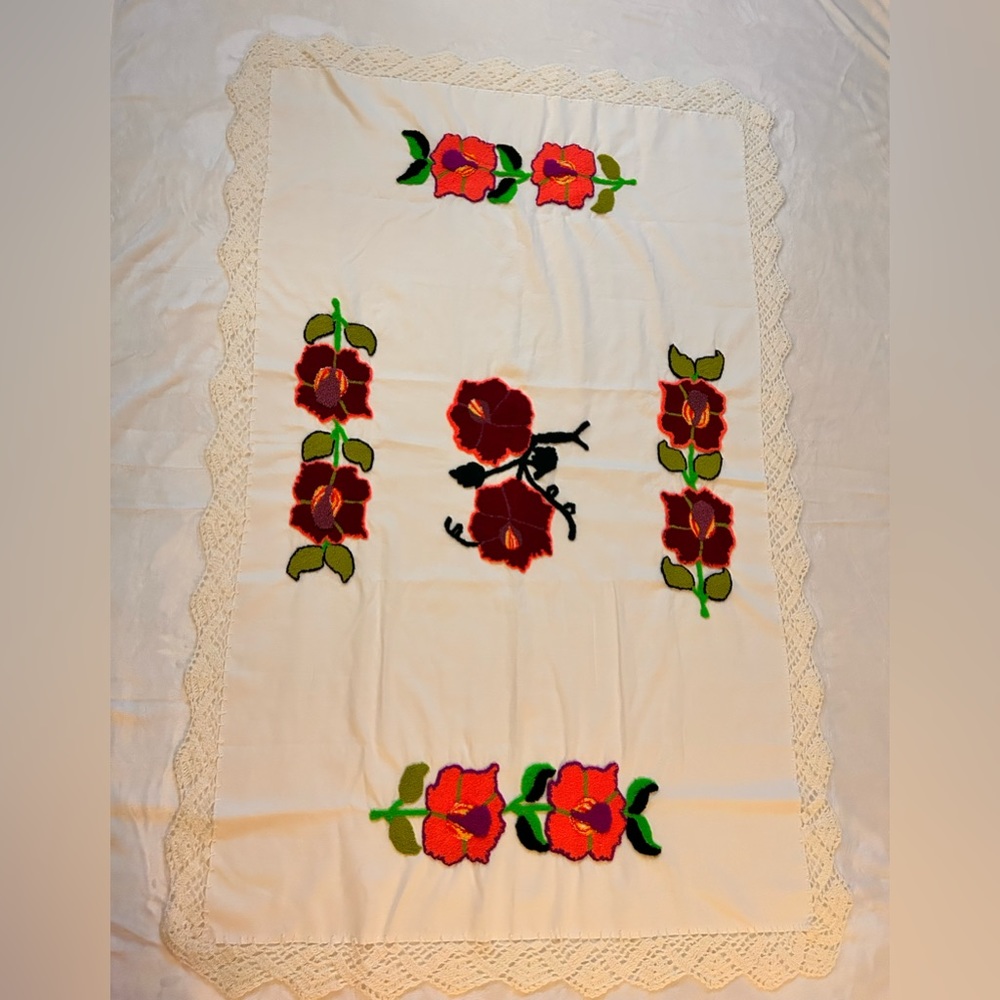 HAND WOVEN AND EMBROIDERED TABLECLOTH 5 FEET LONG BY 3 FEET WIDE WHITE COLOR